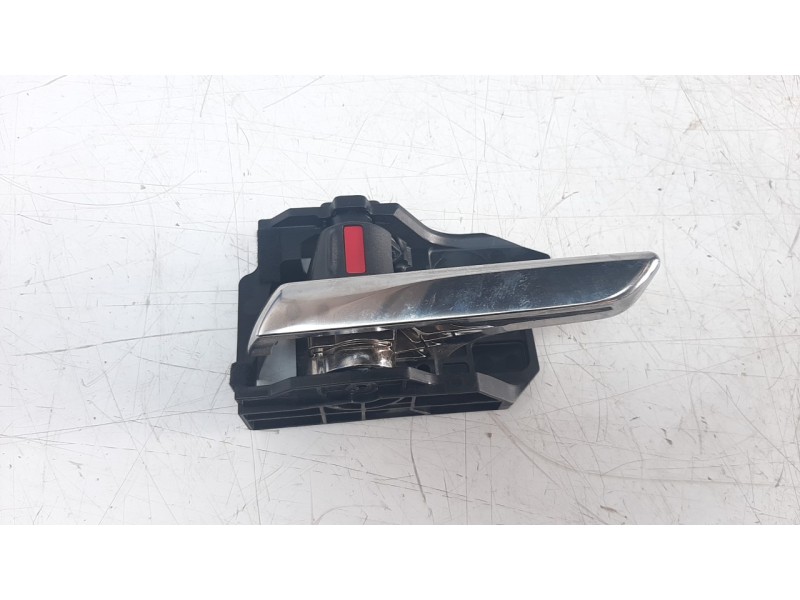 Recambio de maneta interior delantera izquierda para mazda 3 berlina (bp) referencia OEM IAM V8393LH  