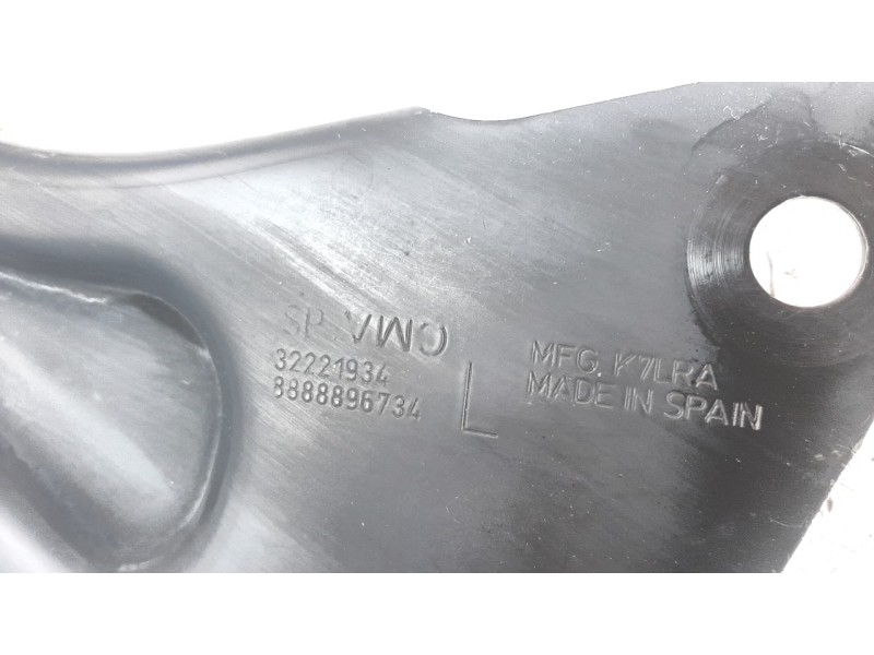 Recambio de brazo suspension inferior trasero izquierdo para volvo xc 40 2.0 diesel cat referencia OEM IAM 32221934  