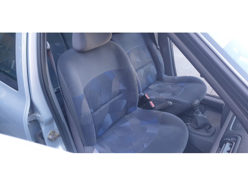 renault clio ii fase i (b/cbo) del año 2001