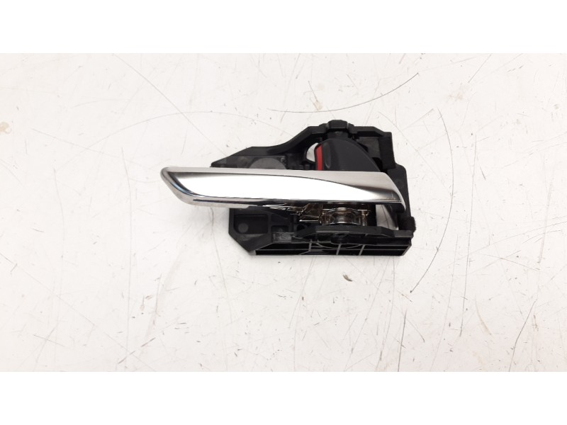 Recambio de maneta interior trasera derecha para mazda 3 berlina (bp) referencia OEM IAM BCJHV8392  
