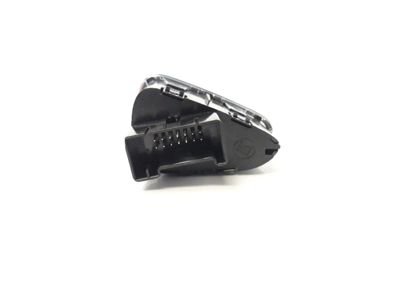 Recambio de interruptor para opel corsa e 1.3 16v cdti referencia OEM IAM 39031631  