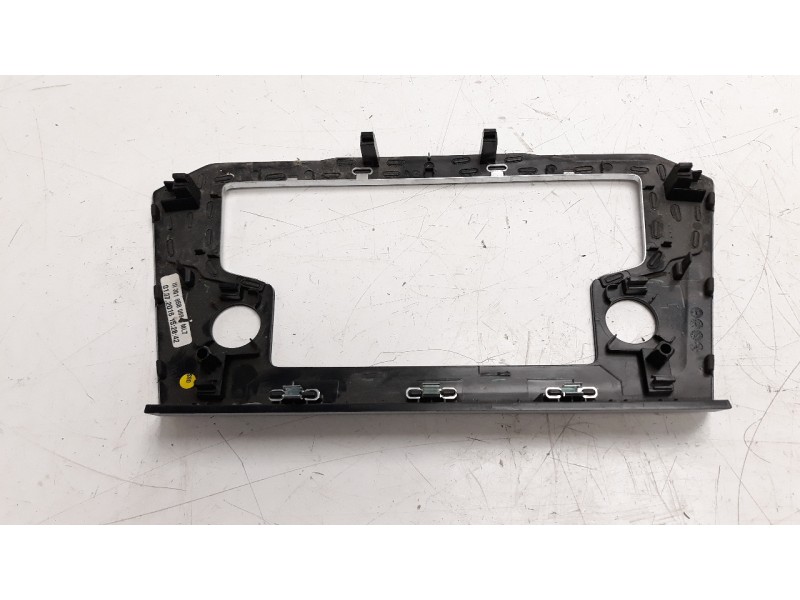 Recambio de moldura para volkswagen passat lim. (3g2) advance bmt referencia OEM IAM 3G1858069  
