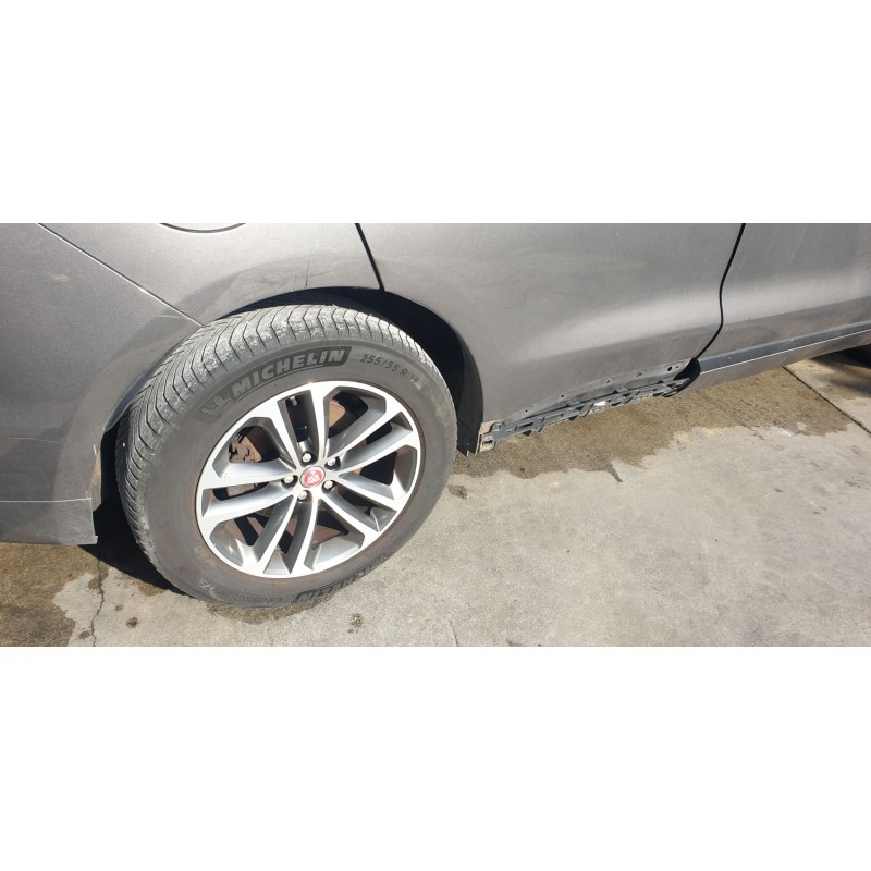 Recambio de pinza de freno trasera izquierda para jaguar f-pace 300 sport awd referencia OEM IAM T2H37952  