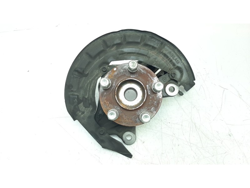 Recambio de mangueta delantera derecha para mazda 3 berlina (bp) referencia OEM IAM BDHW33021  