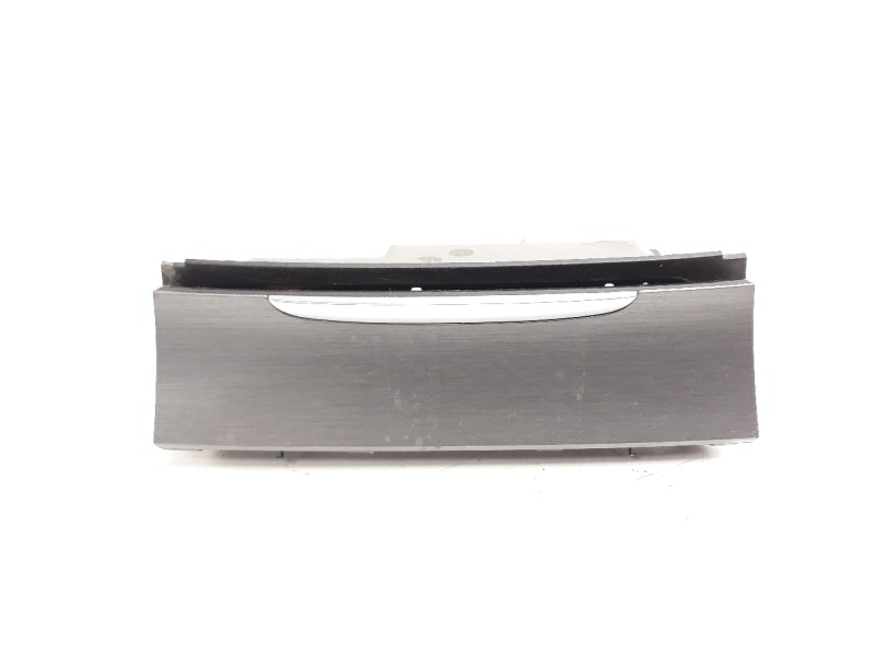 Recambio de cenicero para volkswagen passat lim. (362) advance bluemotion referencia OEM IAM 3C0863284K  