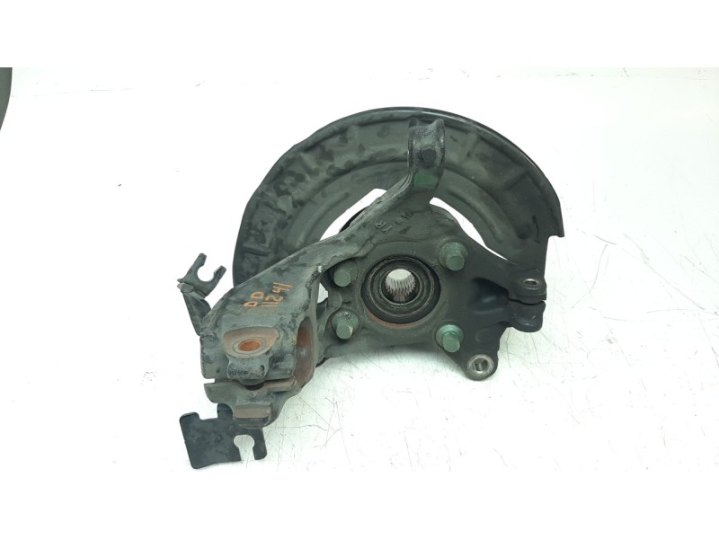 Recambio de mangueta delantera derecha para mazda 3 berlina (bp) referencia OEM IAM BDHW33021  