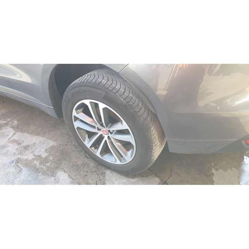 Recambio de pinza de freno trasera derecha para jaguar f-pace 300 sport awd referencia OEM IAM T2H37951  