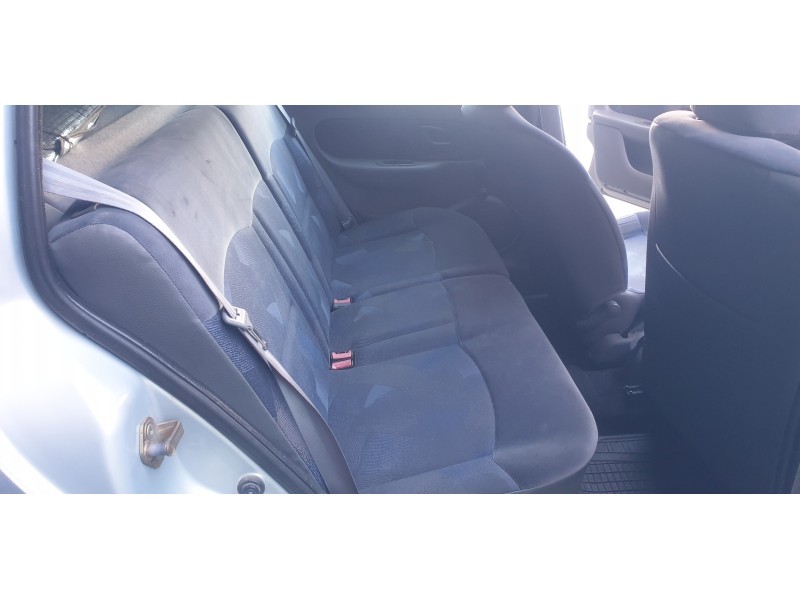 renault clio ii fase i (b/cbo) del año 2001