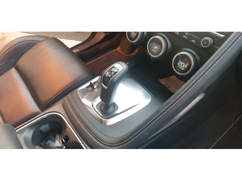 Recambio de palanca cambio para jaguar e-pace first edition referencia OEM IAM J9C37E453AA  