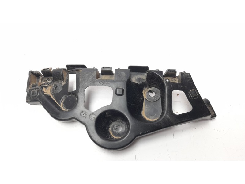 Recambio de molduras traseras para dacia sandero stepway referencia OEM IAM 850454077R  