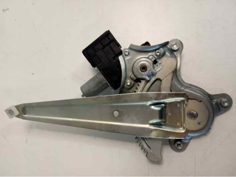 Recambio de elevalunas delantero derecho para toyota lexus ct 200h referencia OEM IAM   