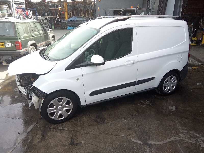 ford transit courier del año 2015
