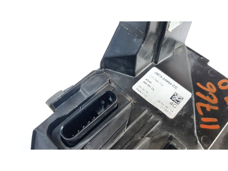 Recambio de cerradura puerta trasera derecha para jaguar e-pace first edition referencia OEM IAM J9C324994CC  