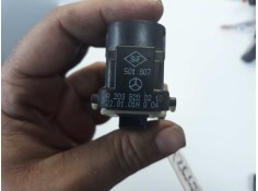 Recambio de mando elevalunas trasero derecho para mercedes-benz clase c (w203) berlina 240 (203.061) referencia OEM IAM 20382002 2