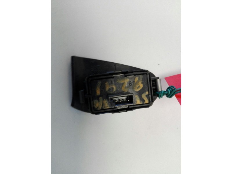 Recambio de mando elevalunas delantero derecho para fiat stilo (192) 1.9 multijet 120 sting referencia OEM IAM   