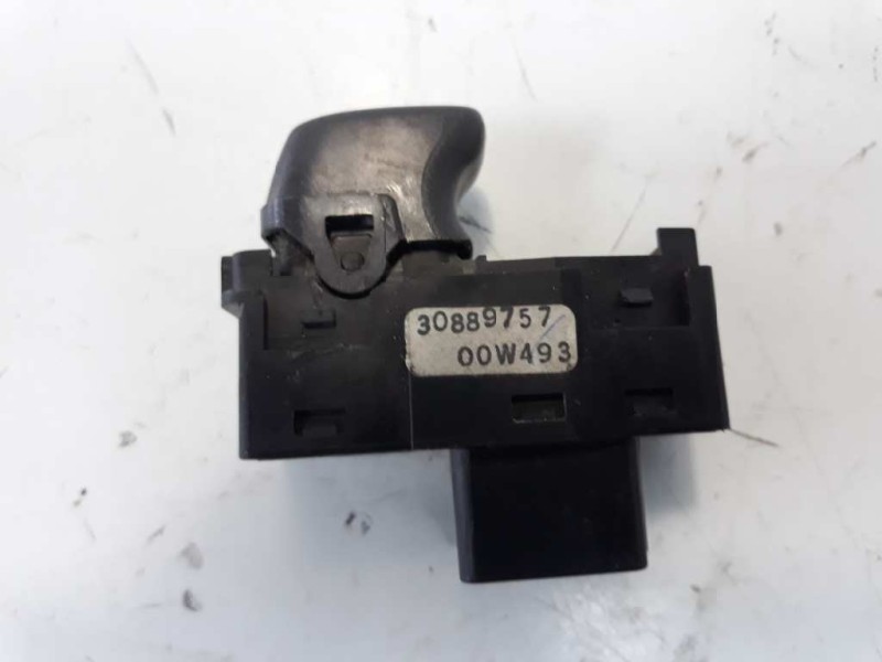 Recambio de mando elevalunas delantero izquierdo para volvo v40 familiar 1.8 16v referencia OEM IAM 30889757  
