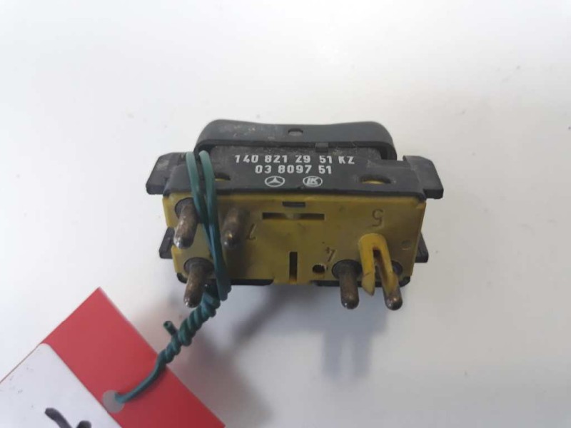 Recambio de mando elevalunas delantero derecho para mercedes-benz clase c (w202) berlina 250 diesel (202.125) referencia OEM IAM