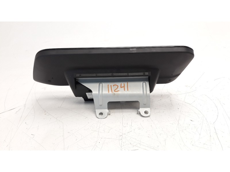 Recambio de pantalla multifuncion para mazda 3 berlina (bp) referencia OEM IAM BDGF611J0A  