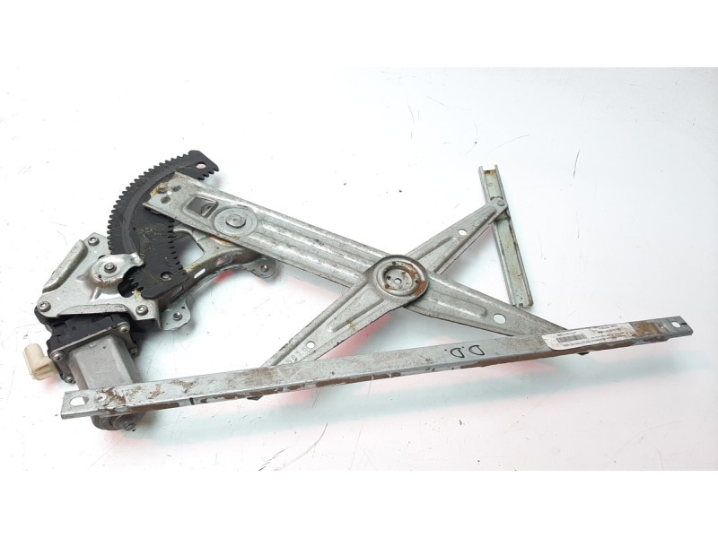 Recambio de elevalunas delantero derecho para nissan micra (k13) 1.2 cat referencia OEM IAM 807001HB2A 106805016 