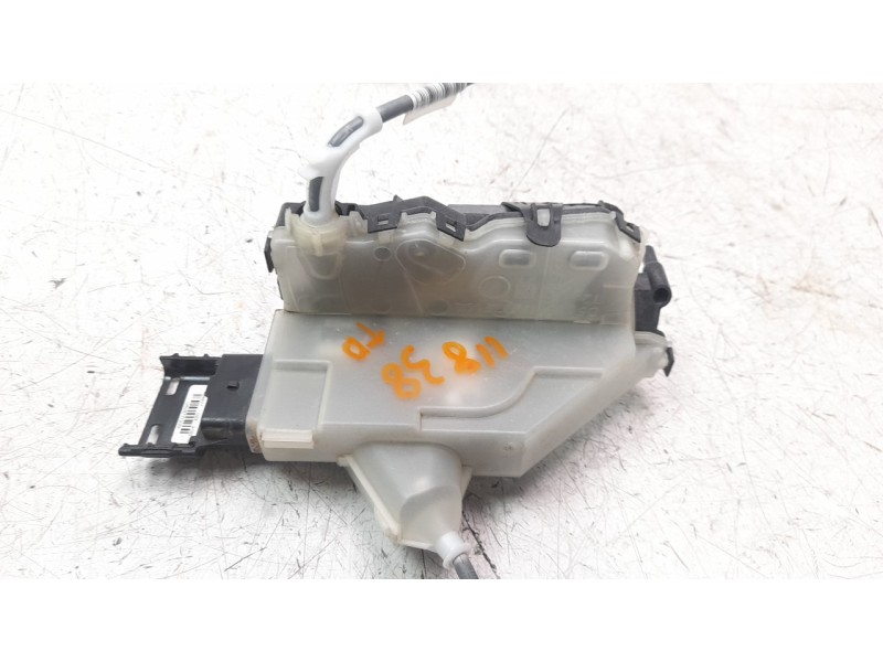 Recambio de cerradura puerta trasera derecha para peugeot 208 (p2) allure pack referencia OEM IAM 444128  
