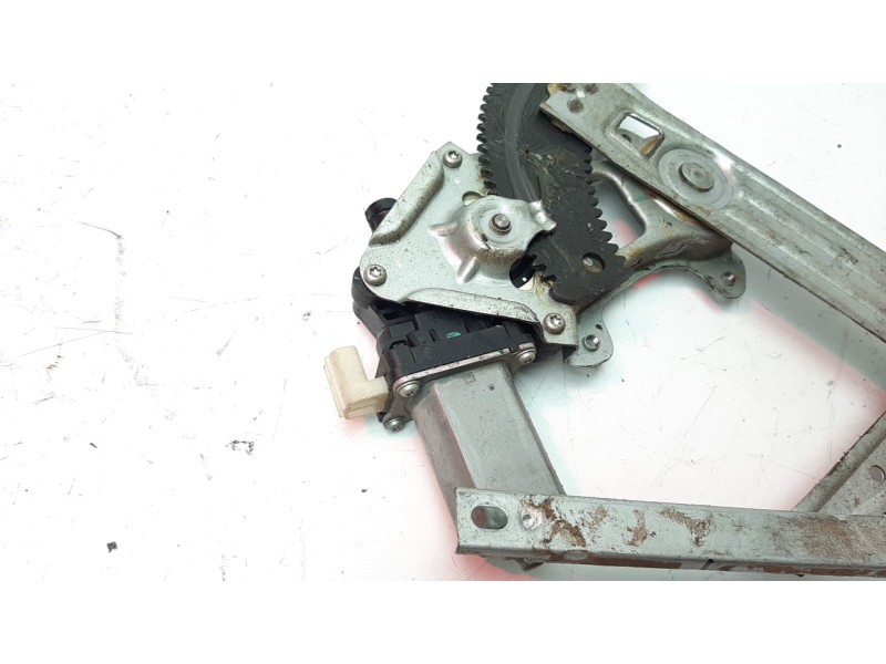 Recambio de elevalunas delantero derecho para nissan micra (k13) 1.2 cat referencia OEM IAM 807001HB2A 106805016 