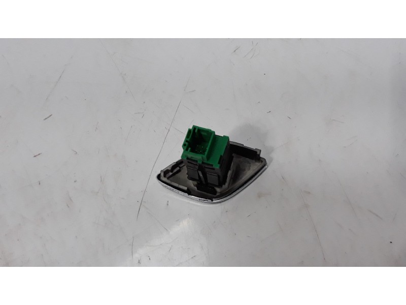 Recambio de interruptor para citroen c3 collection referencia OEM IAM 96656596XU  