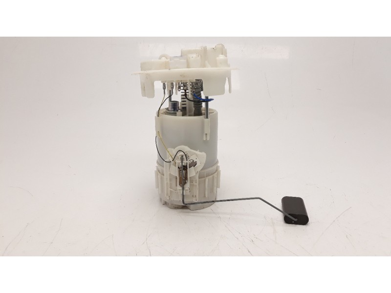 Recambio de bomba combustible para peugeot 208 1.2 12v e-thp / puretech referencia OEM IAM 9674466680  