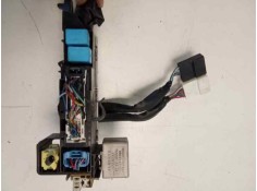 Recambio de caja reles / fusibles para toyota lexus ct 200h referencia OEM IAM    2