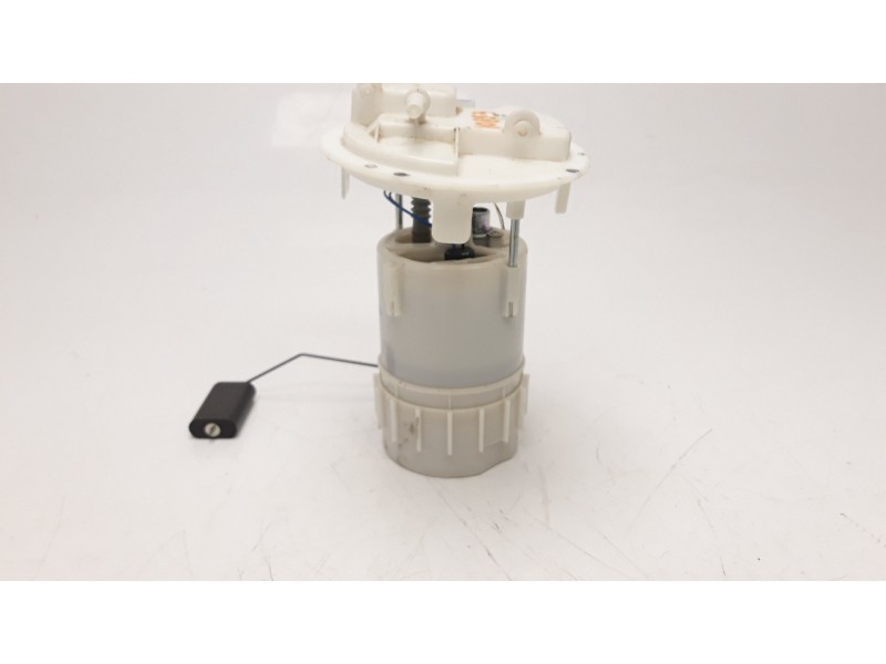 Recambio de bomba combustible para peugeot 208 1.2 12v e-thp / puretech referencia OEM IAM 9674466680  