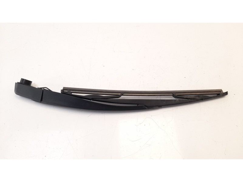 Recambio de brazo limpia trasero para peugeot 208 1.2 12v e-thp / puretech referencia OEM IAM 9673234180  