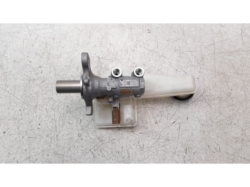 Recambio de bomba freno para peugeot 208 (p2) allure pack referencia OEM IAM 1643581380  