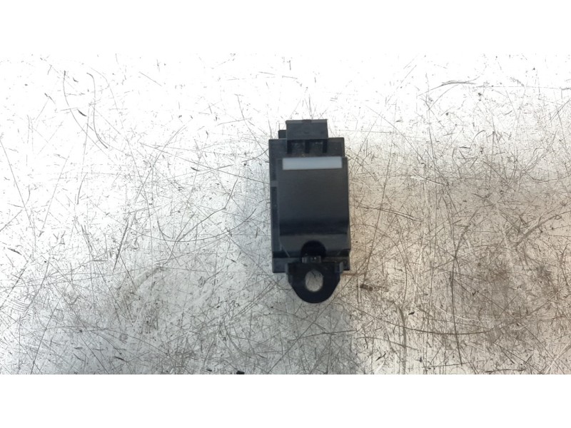 Recambio de mando elevalunas delantero derecho para jaguar f-pace 300 sport awd referencia OEM IAM GX7314717AC  