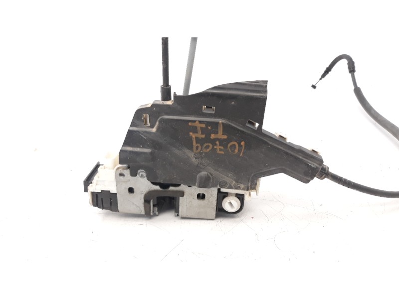 Recambio de cerradura puerta trasera izquierda para jeep cherokee 2.0 m-jet cat referencia OEM IAM 04589915AD  
