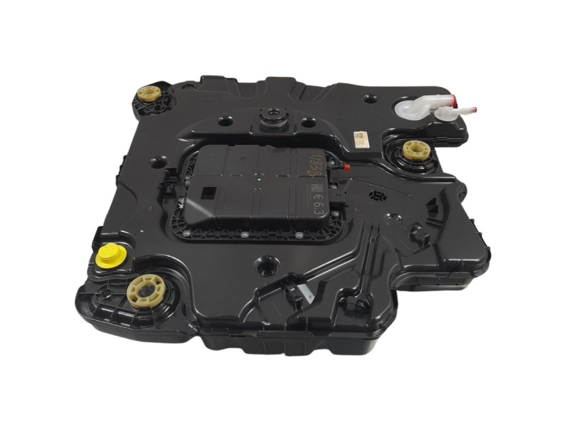 Recambio de deposito adblue para peugeot 208 (p2) allure pack referencia OEM IAM 9828443980  