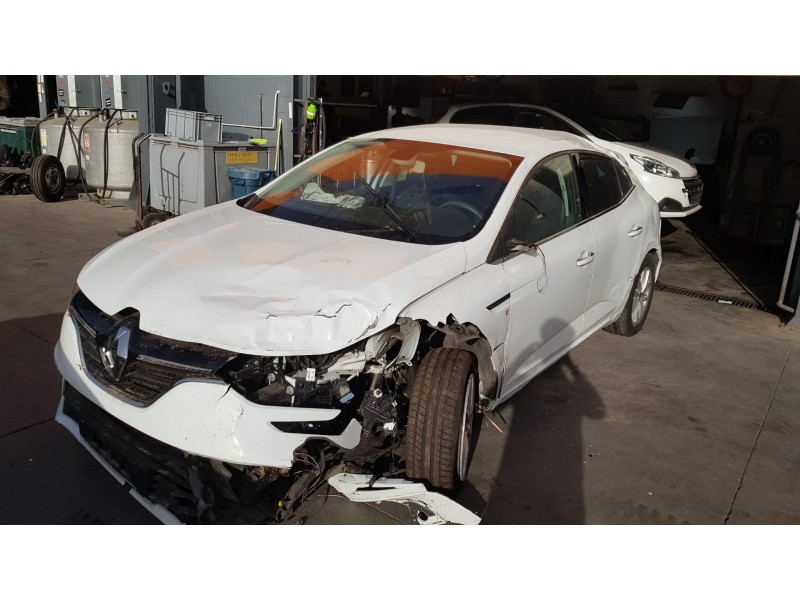 renault megane iv berlina 5p del año 2015