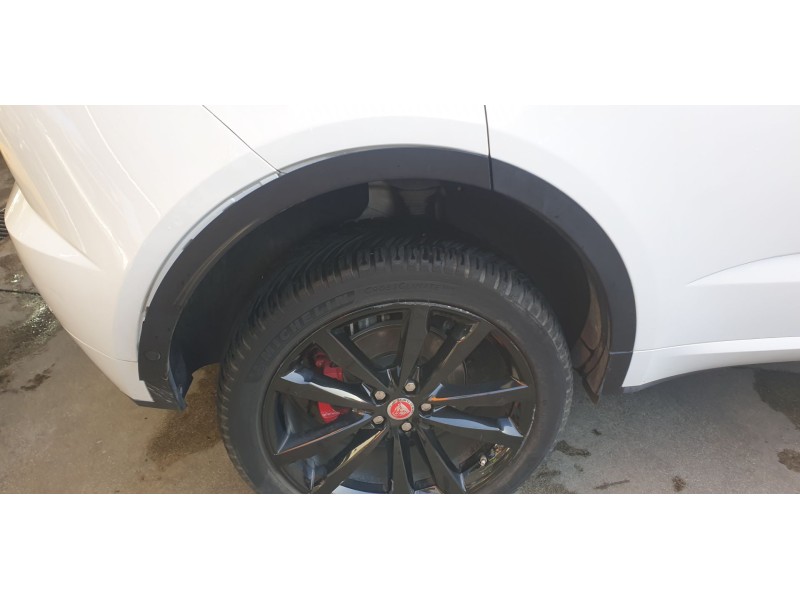Recambio de paso rueda trasero derecho para jaguar e-pace first edition referencia OEM IAM J9C29577  