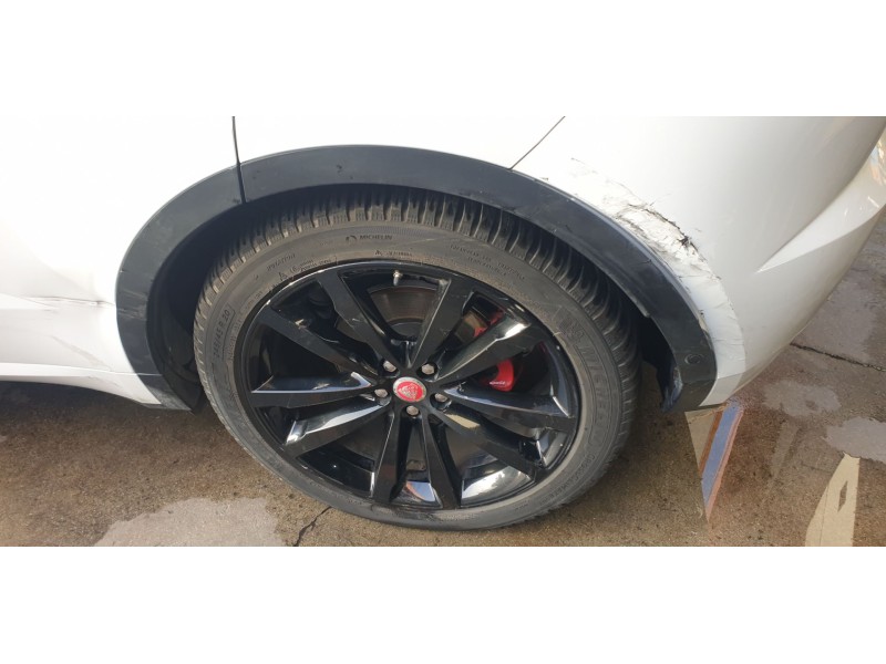 Recambio de paso rueda trasero izquierdo para jaguar e-pace first edition referencia OEM IAM J9C29578  