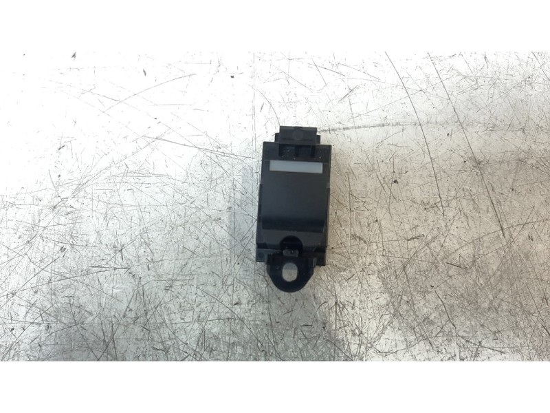 Recambio de mando elevalunas trasero derecho para jaguar f-pace 300 sport awd referencia OEM IAM GX7314717AC  