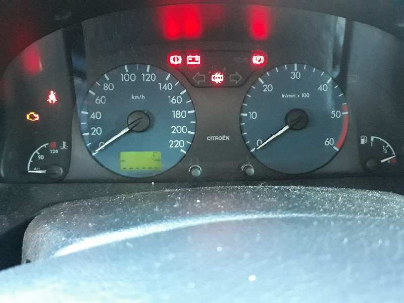 citroen xsara berlina del año 2002