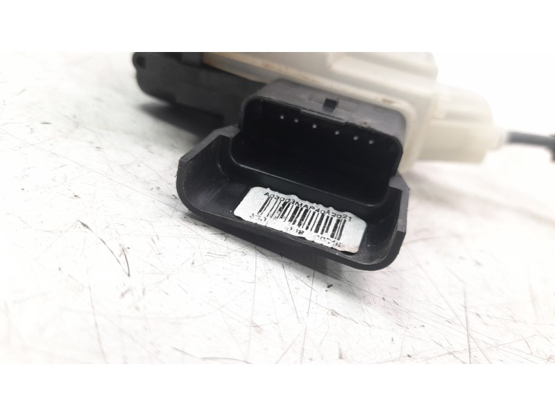 Recambio de cerradura puerta delantera derecha para peugeot 208 (p2) allure pack referencia OEM IAM 444121  