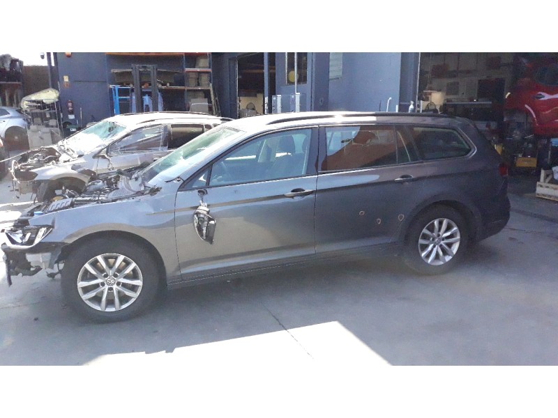 volkswagen passat variant (3g5) del año 2017