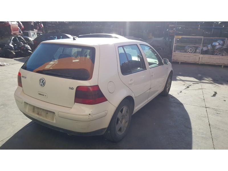 volkswagen golf iv berlina (1j1) del año 1999