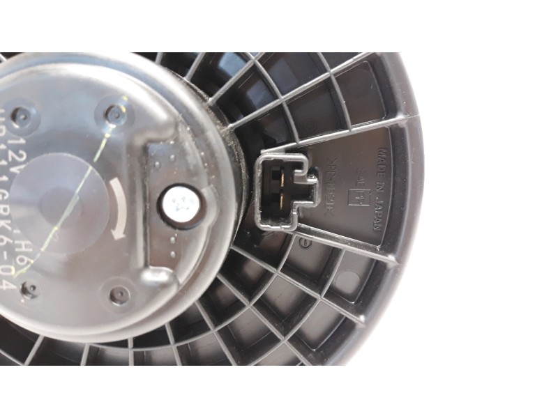 Recambio de ventilador calefaccion para mazda 3 berlina (bp) referencia OEM IAM BDGF61B10  
