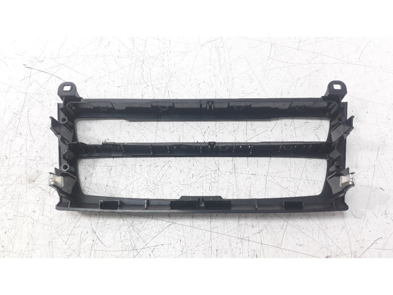 Recambio de moldura para bmw serie 1 lim. (f20/f21) 2.0 16v turbodiesel referencia OEM IAM 6411933877203  