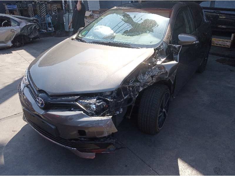 toyota auris del año 2018