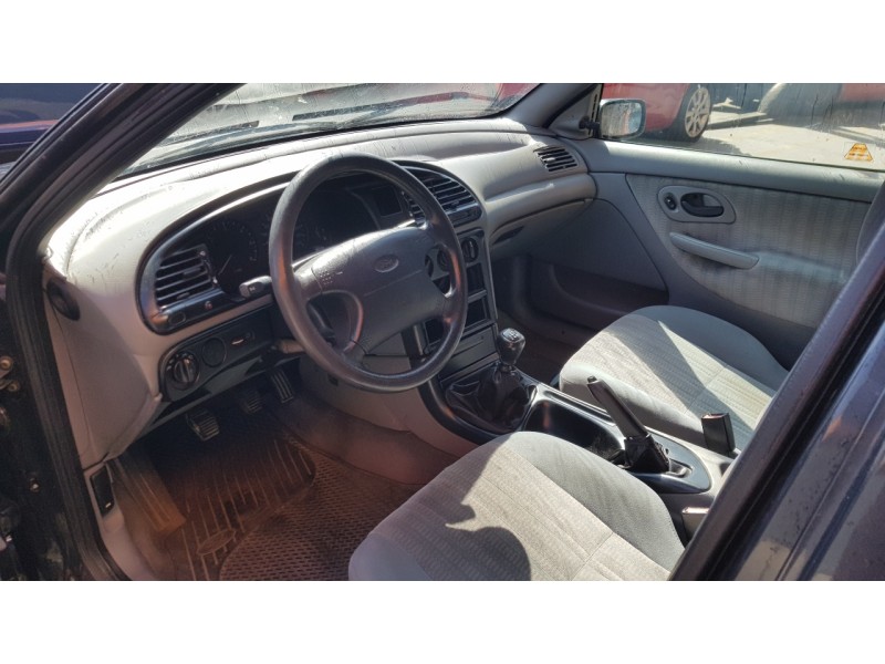 ford mondeo berlina/familiar (fd) del año 1995