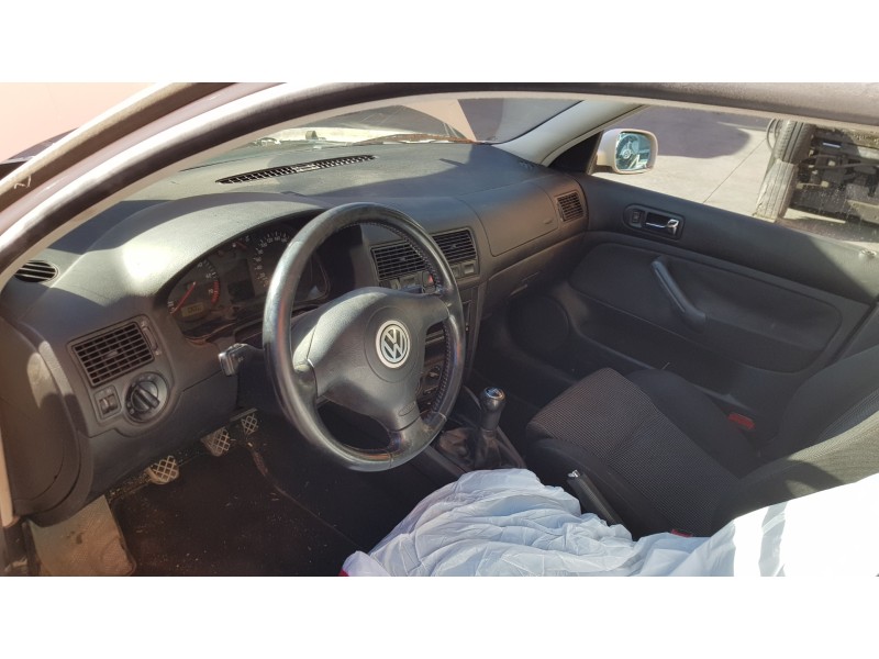 volkswagen golf iv berlina (1j1) del año 1999