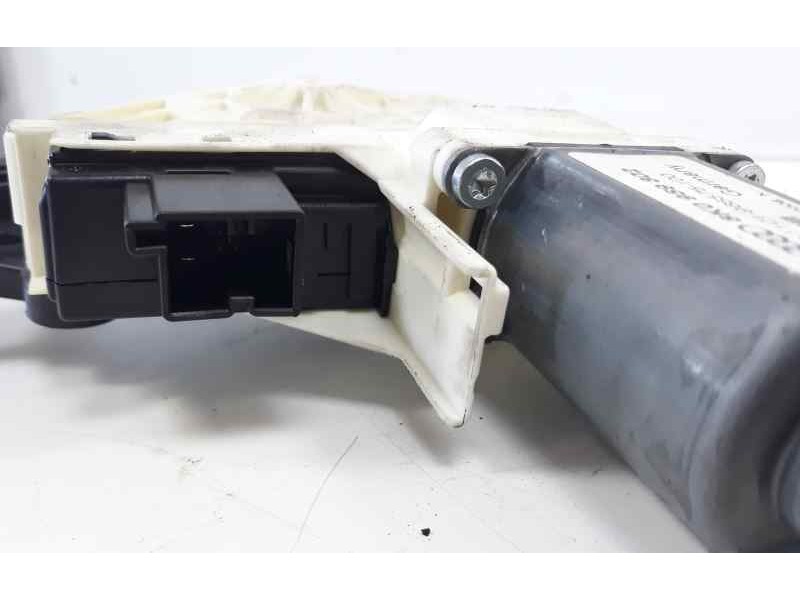 Recambio de elevalunas delantero derecho para audi a4 ber. (b8) básico referencia OEM IAM 8K0837462E 106022414 
