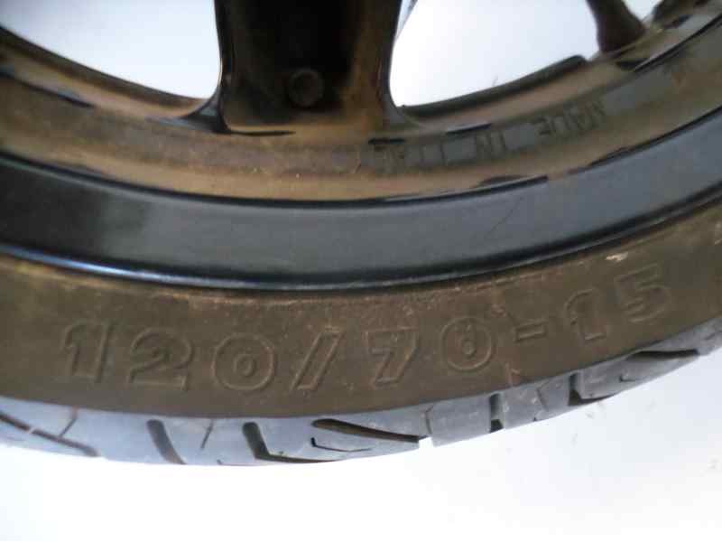Recambio de llanta para yamaha x-max 250 referencia OEM IAM 1207015  