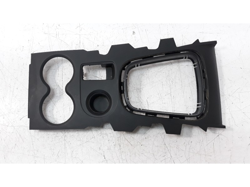 Recambio de moldura para renault kadjar 1.5 dci diesel fap energy referencia OEM IAM 969127057R  
